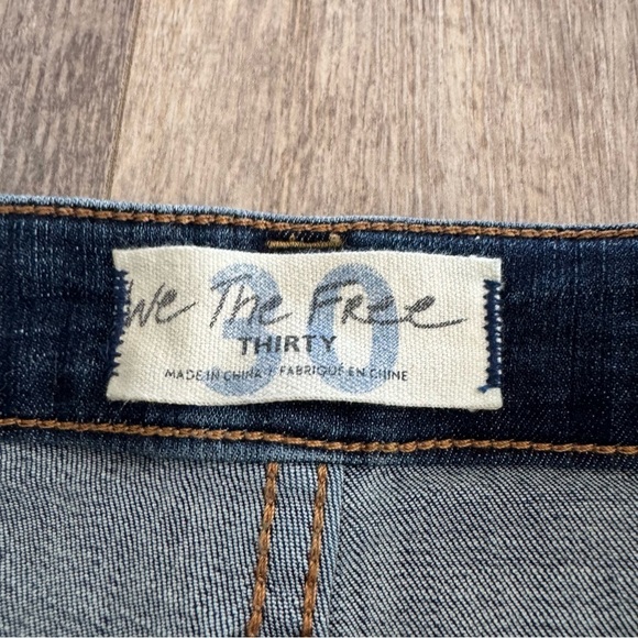 We The Free Irreplaceable Exaggerated Flare High Rise Button Fly Jeans - Picture 5 of 7